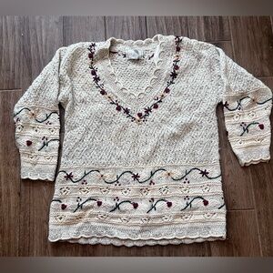 Express Tricot V-neck Tunic Sweater Sz L Cream V-neck Floral Embroidered Vintage